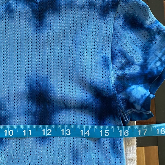 Lululemon Train to Be Short Sleeve Shirt Blue Marble Dye - Picture 15 of 16